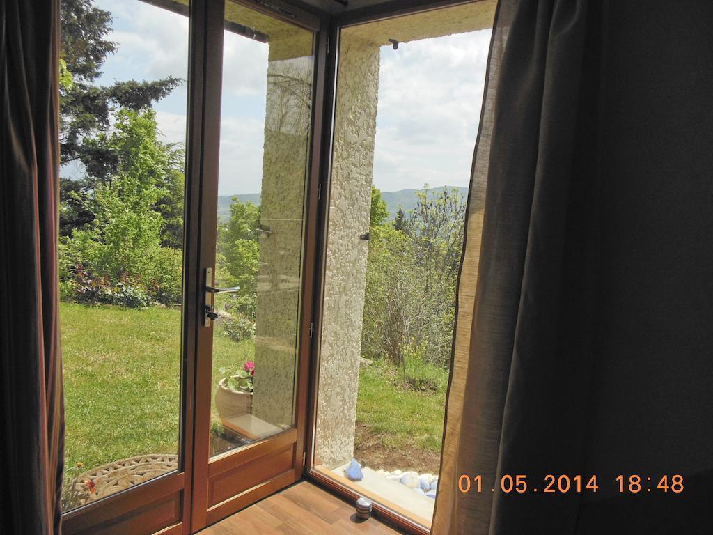 Chambre D'Hotes La Bichette Chassagny Room photo