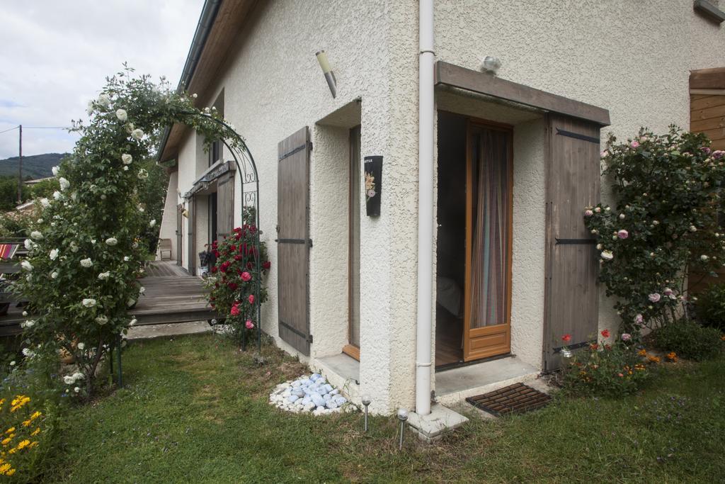 Chambre D'Hotes La Bichette Chassagny Exterior photo