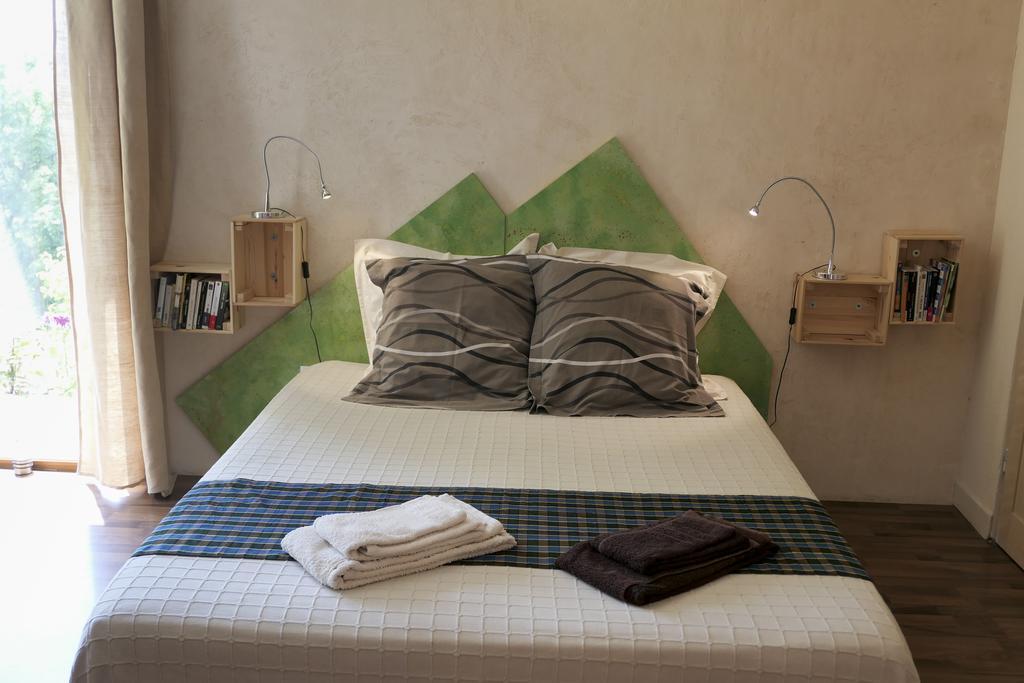 Chambre D'Hotes La Bichette Chassagny Exterior photo